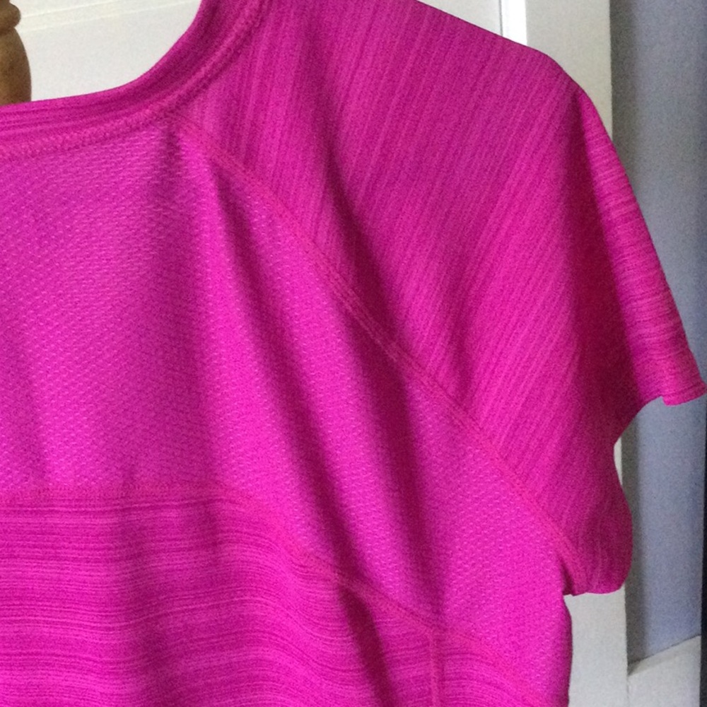 Xersion v-neck top - Picture 4 of 5